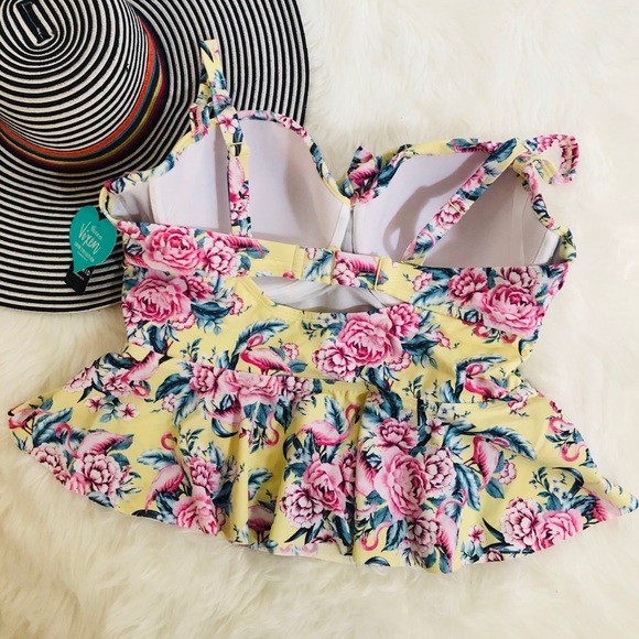 Torrid yellow and pink flamingos bikini, Sz. 1X - Picture 4 of 8